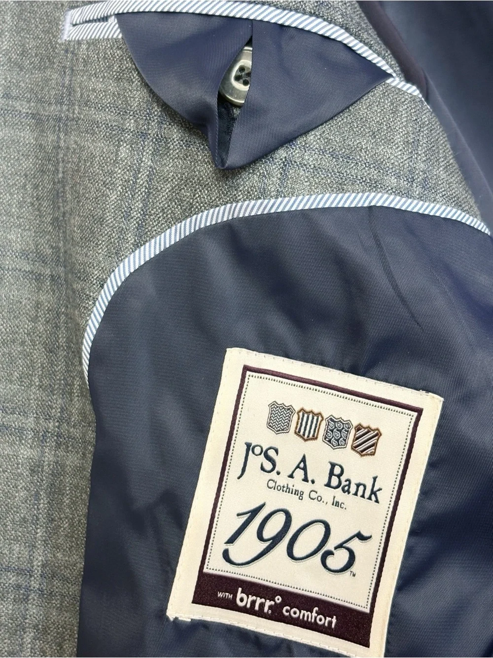 Jos A. Bank 1905 Collection Gray Plaid Slim Fit Brrr Comfort Wool Blazer 38R